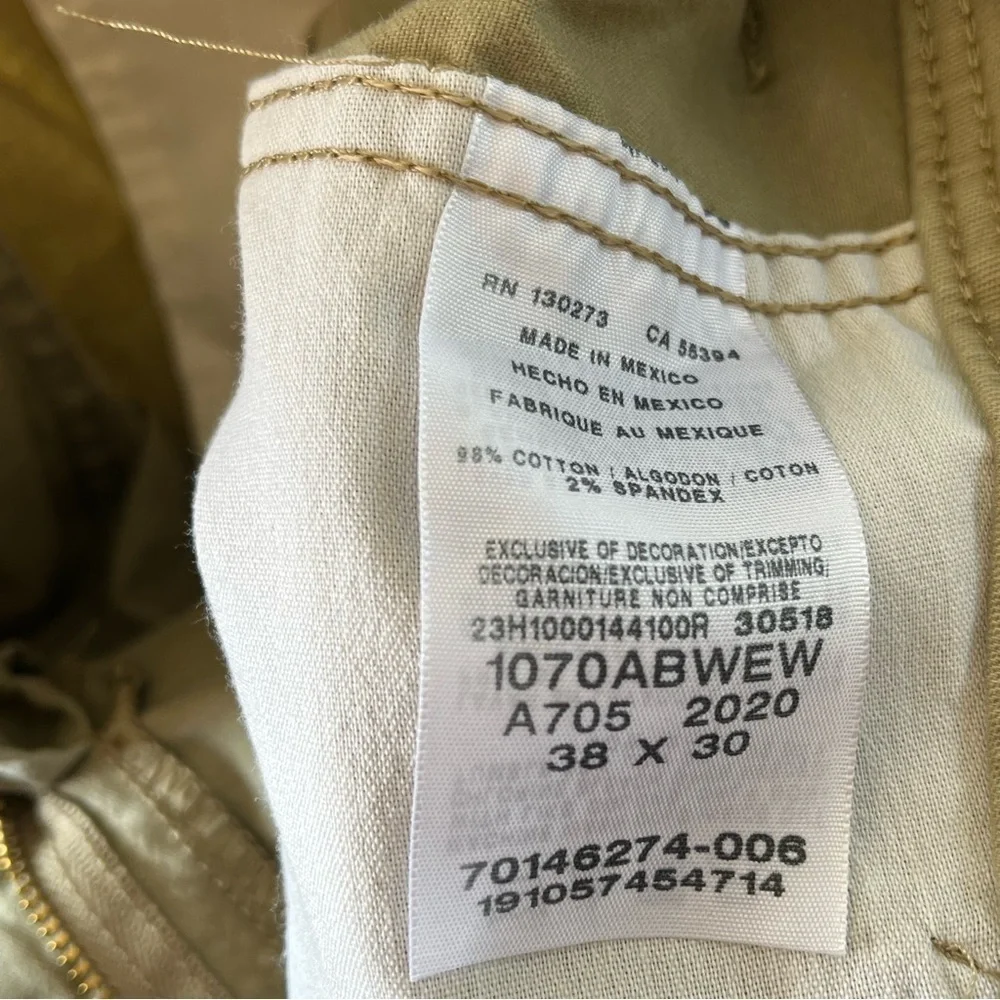 Wrangler Flex Fit Relaxed Fit Men's Khaki Cargo Pants 38 X 30 Stretch Comfort